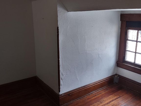 2nd image of 3721 Southwest Trfy #3