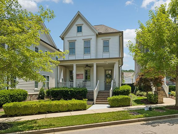 3rd image of 1017 Clifton St
