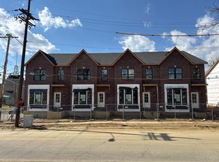 5001 Anderson Pl #8, Cincinnati, OH 45227