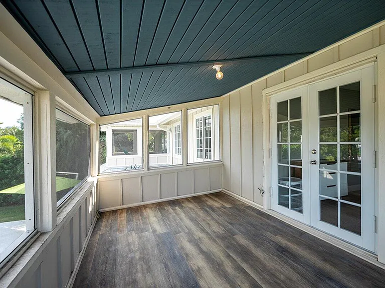 1947 NW Palmetto Ter — Photo 100