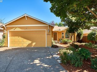 1049 SE Ash St, Dundee, OR 97115