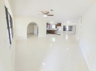 660 SW 30th Ave, Fort Lauderdale, FL 33312