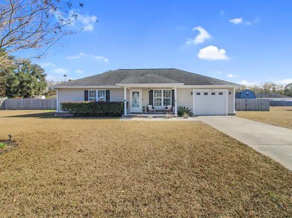 385 Winchester Way SE, Allenhurst, GA 31301