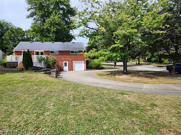 4th image of 777 Crestwood Ave
