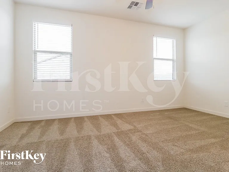 17538 W Villa Hermosa Ln — Photo 8