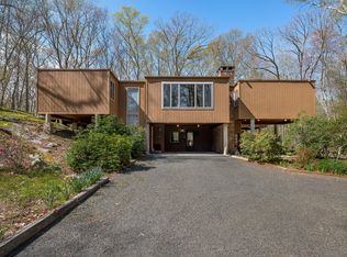 51 Ironworks Rd, Clinton, CT 06413