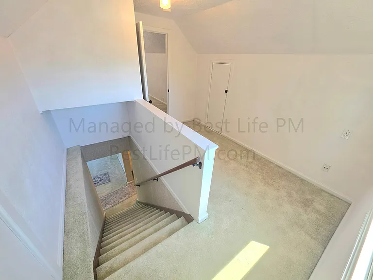 4526 NE 77th Ave — Photo 23