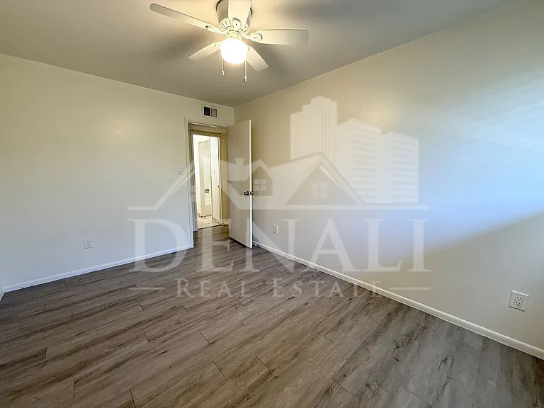 4719 N 15th Ave #4 — Photo 9