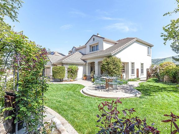3rd image of 5723 Trowbridge Way