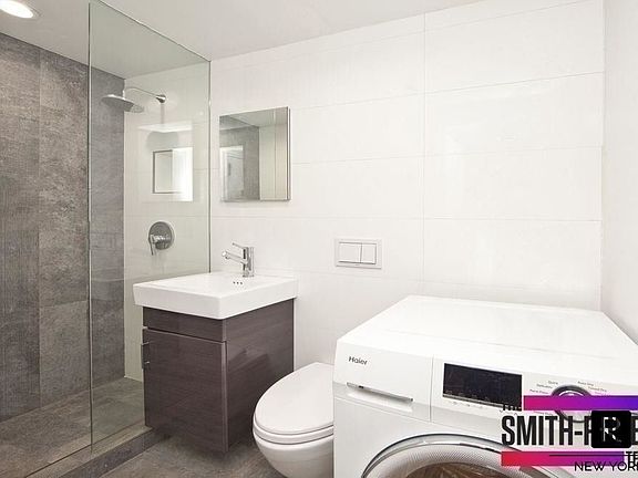 4th image of 333 E 5th St APT 4A
