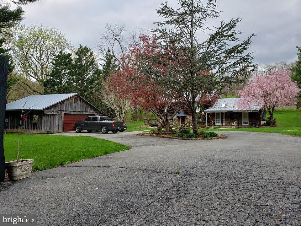 1st image of 3108 Tuckers Ln