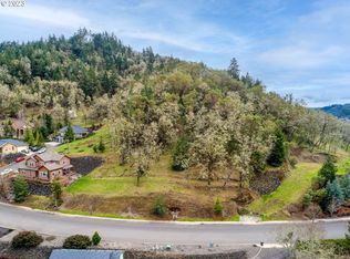 165 Winchester Creek Ave, Winchester, OR 97495