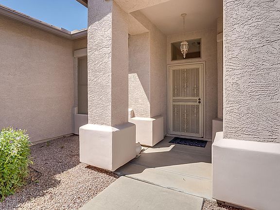 4th image of 1032 E Winged Foot Dr