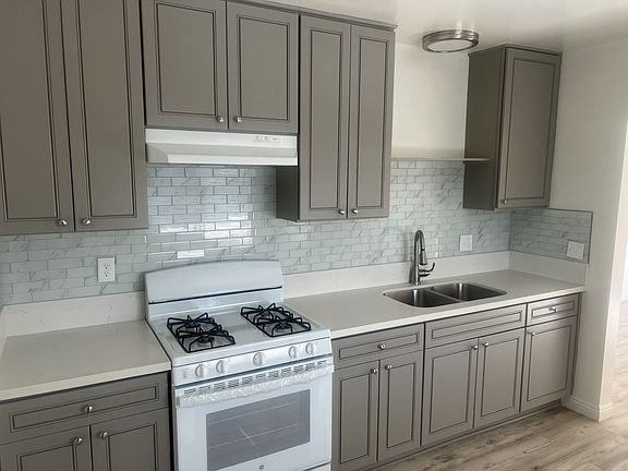2nd image of 3624 W 168th St