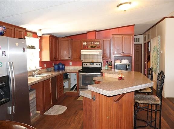 5th image of 1060 Geneva Grove Ct