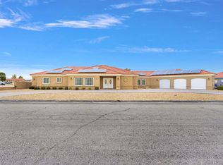 14492 Mast Ln, Helendale, CA 92342