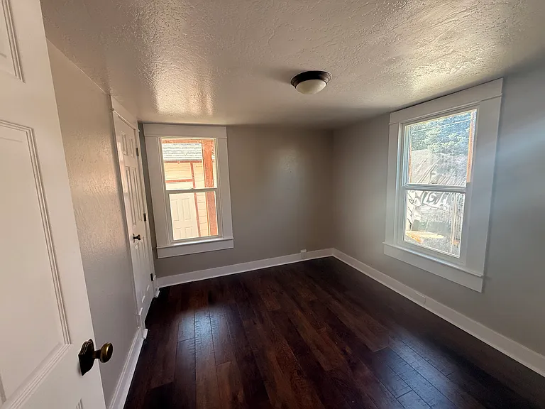 59 N Orange St — Photo 8