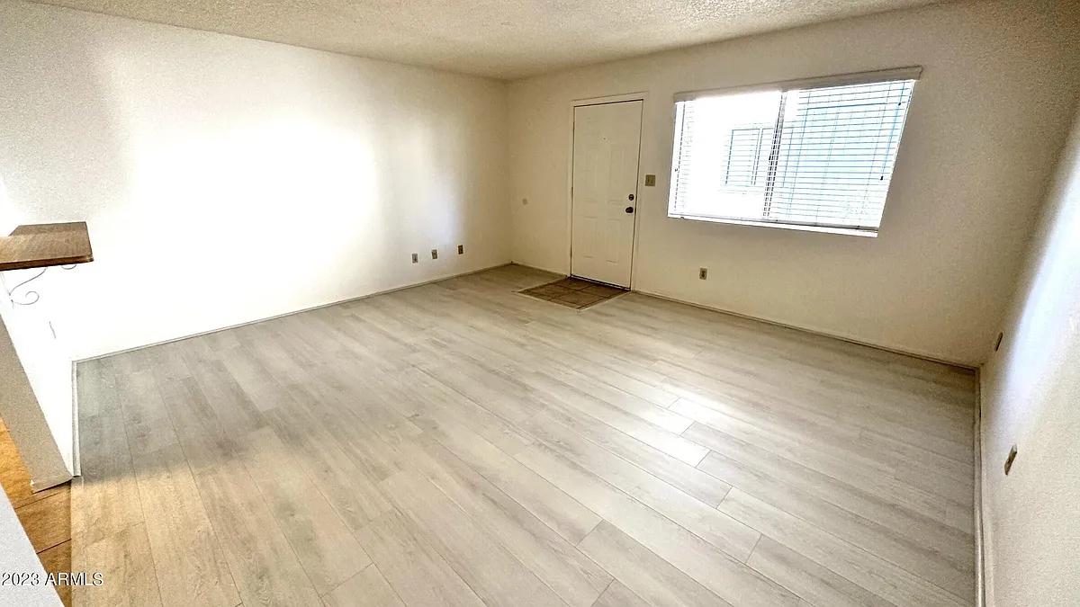 Building Photo - 700 W University Dr #108