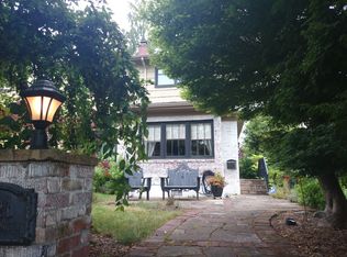 3511 28th Ave W, Seattle, WA 98199