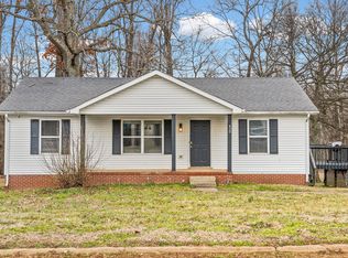 420 Sideline Dr, Oak Grove, KY 42262