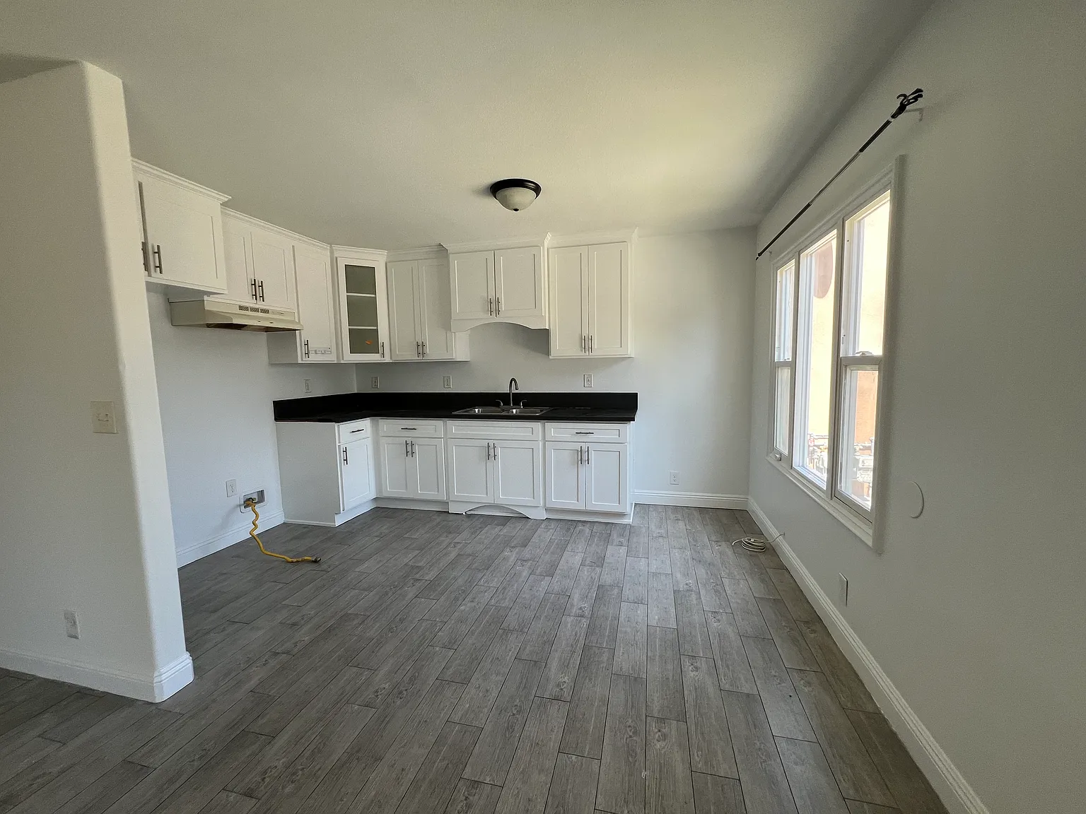 2 bed, $2,295 — Photo 4