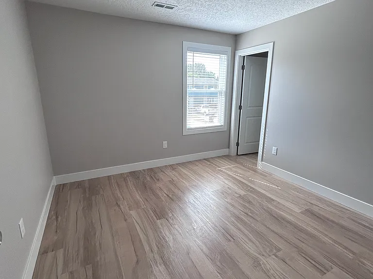 806 SE Hackberry Dr — Photo 13