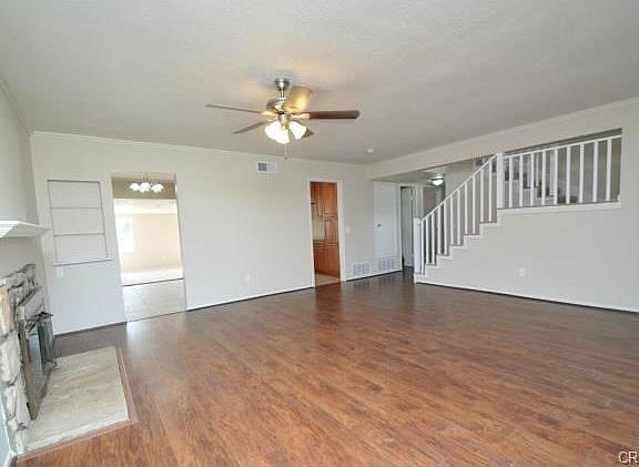 4th image of 27055 Fisher St
