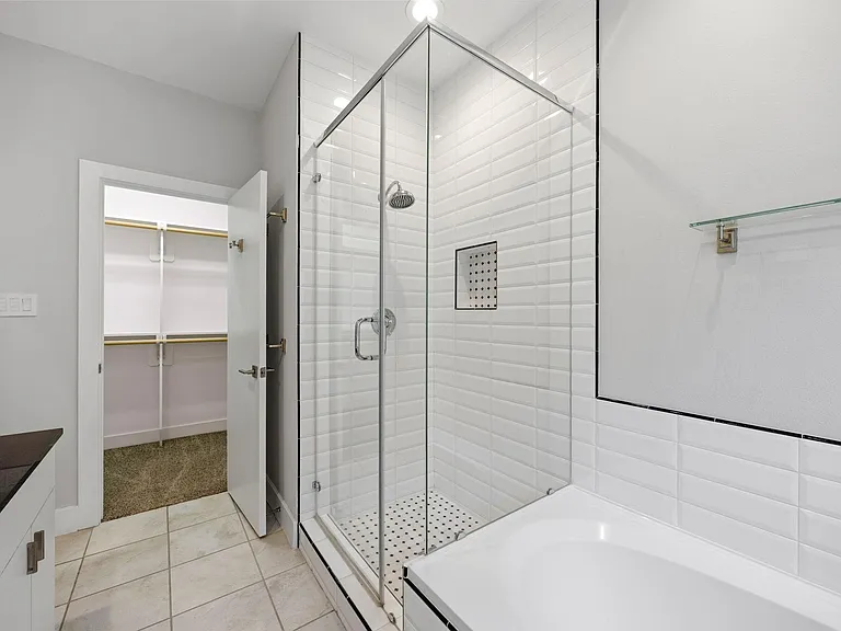 4202 Spencer St #A — Photo 16
