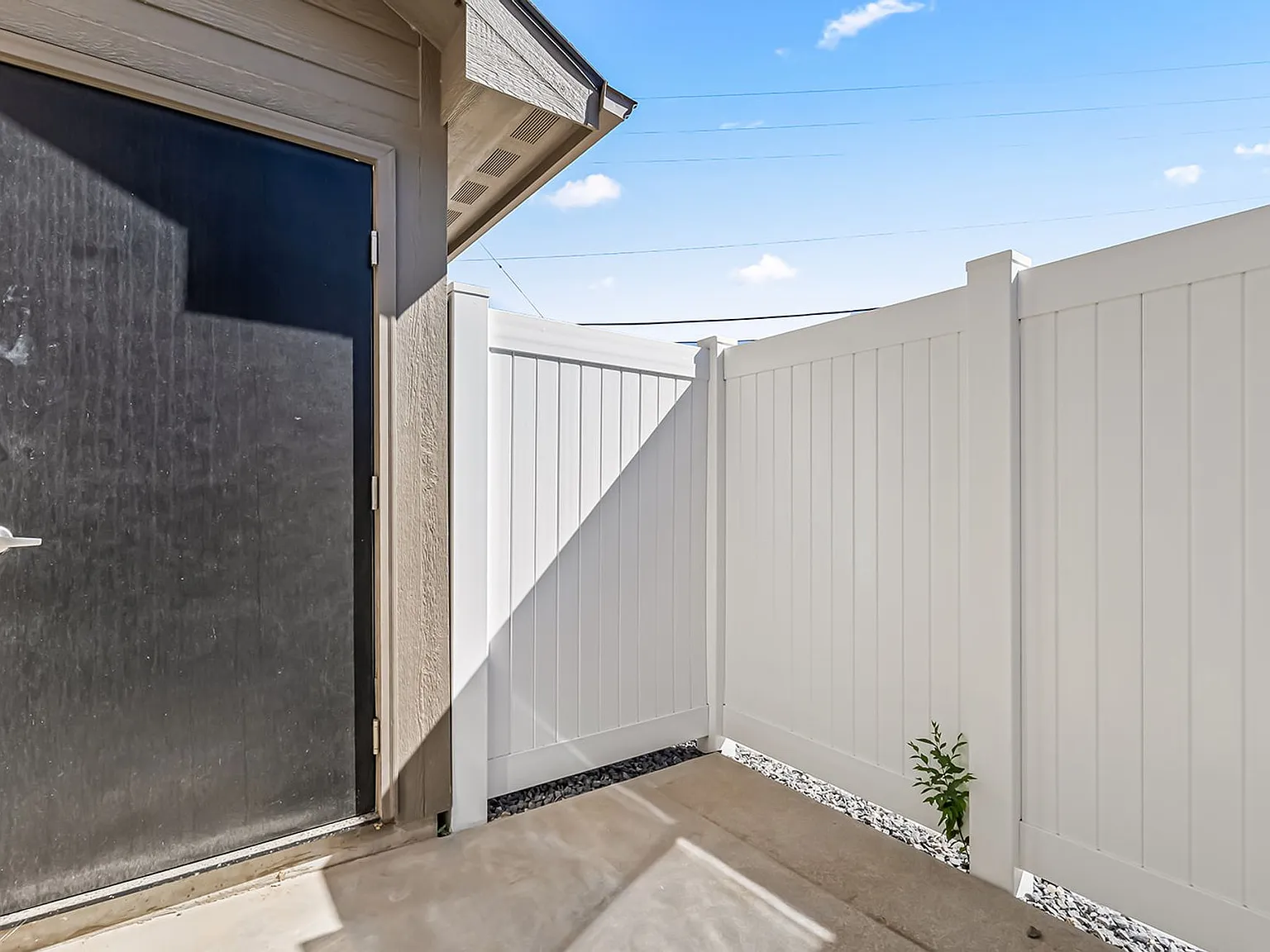 Midway Townhomes — Photo 3