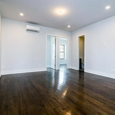 Rented by Lofts and Flats LLC | media 10