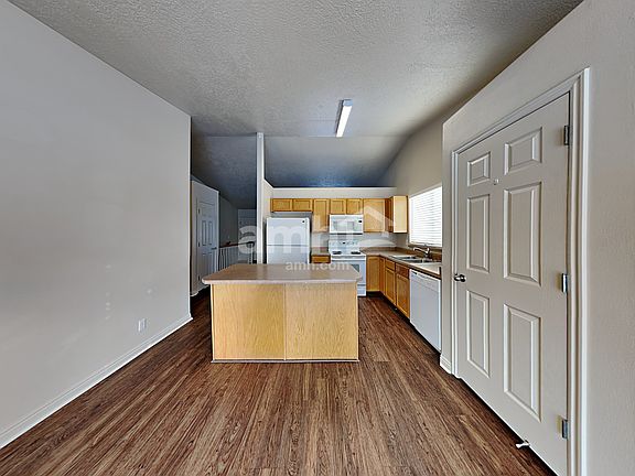 4th image of 6301 W Liza Ln