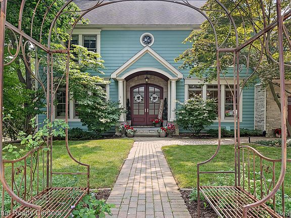 3rd image of 777 Thayer Blvd