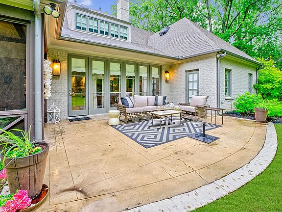 2nd image of 651 Justana Dr