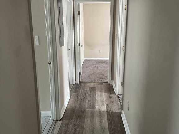 5th image of 421 Edwards Ave #6