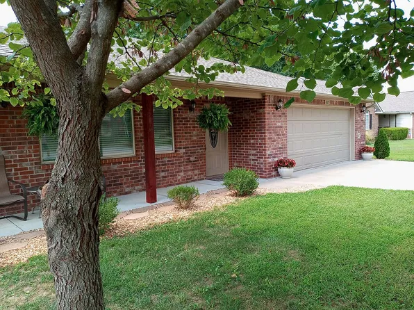 632 Alpine Dr, Grove, OK 74344