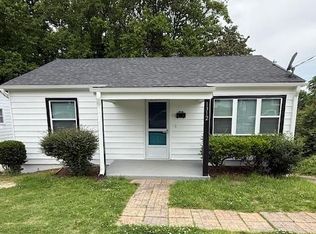 1312 Thurmond St, Winston Salem, NC 27105