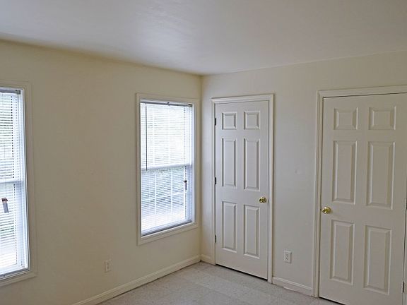 5th image of 5533 Bayshore Ct