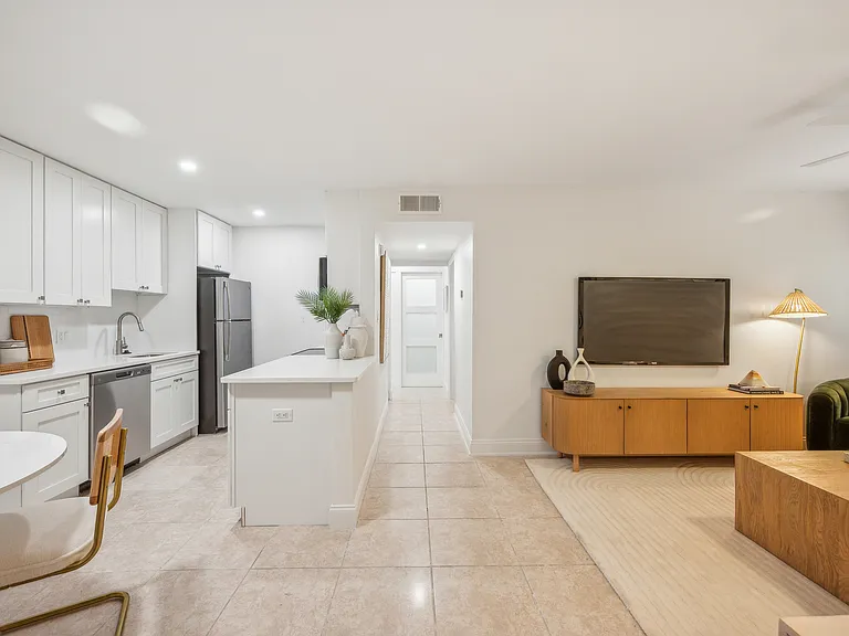 Innovo Living Hyde Park- Palma Ceia — Photo 7