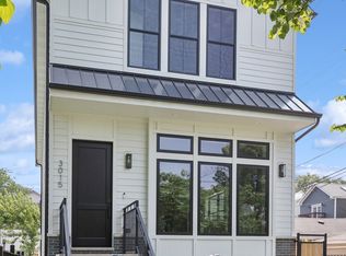 3015 N Hamilton Ave, Chicago, IL 60618