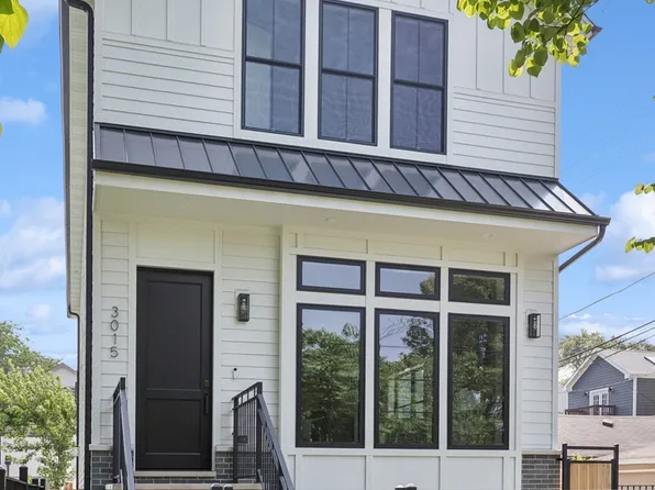 3015 N Hamilton Ave, Chicago, IL 60618