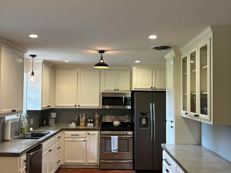 824 Highland Park Dr — Photo 5