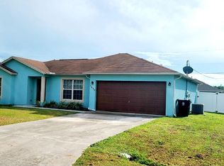 1632 SE Chello Ln, Port Saint Lucie, FL 34983