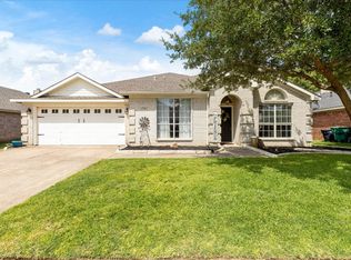 7012 Lomo Alto Dr, Fort Worth, TX 76132