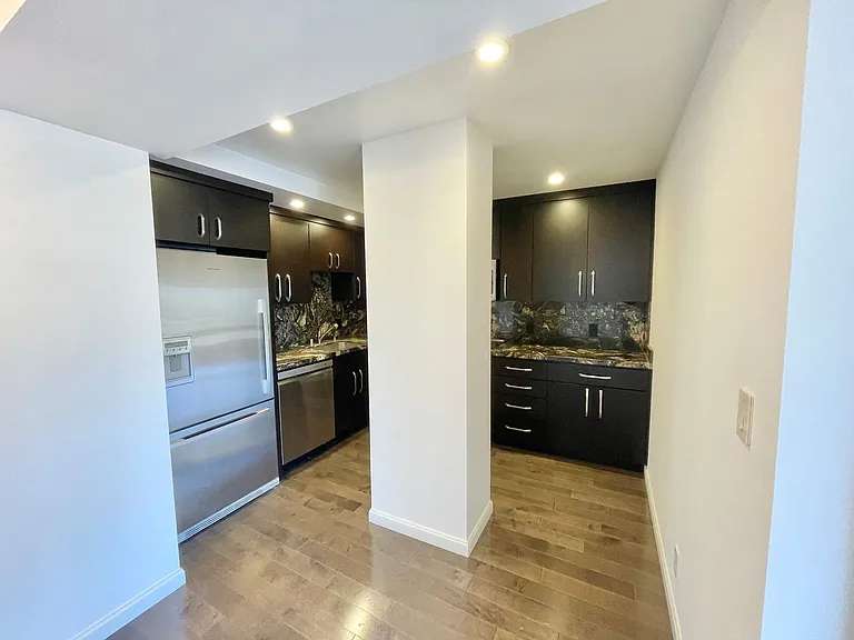 1177 California St #1132 — Photo 9