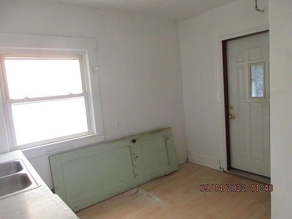 2nd image of 183 Harvard St