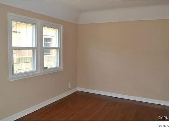 4th image of 10006 S Hobart Blvd
