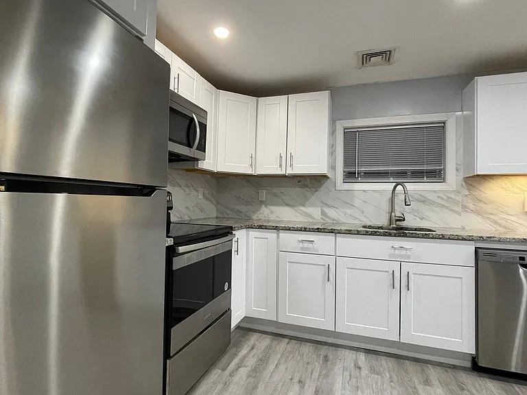 171 Elliot St #2 — Photo 1