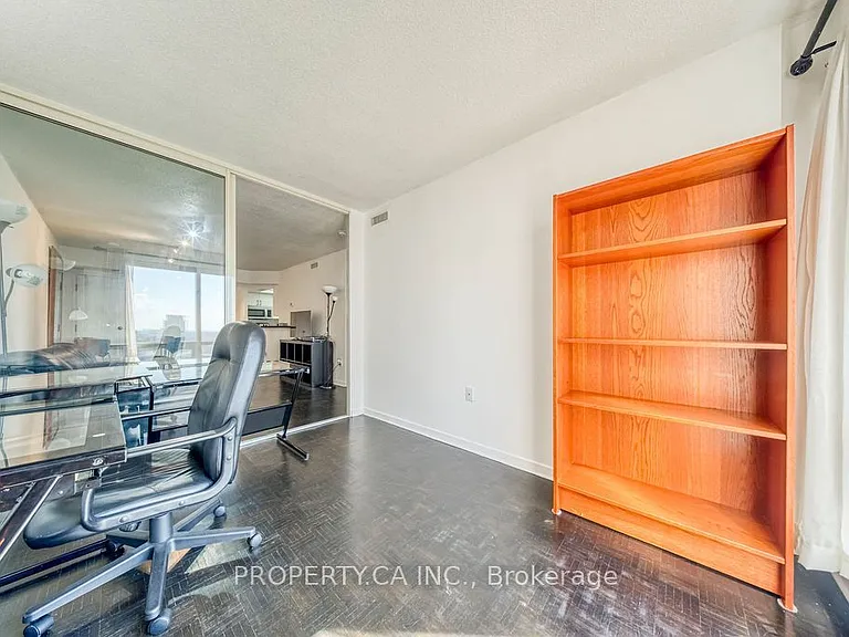 1001 Bay St #2902 — Photo 20