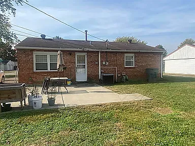 3 bed, 925 sqft, $1,550 — Photo 3