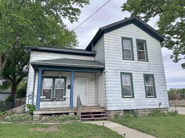 102 Union St, Janesville, WI 53548